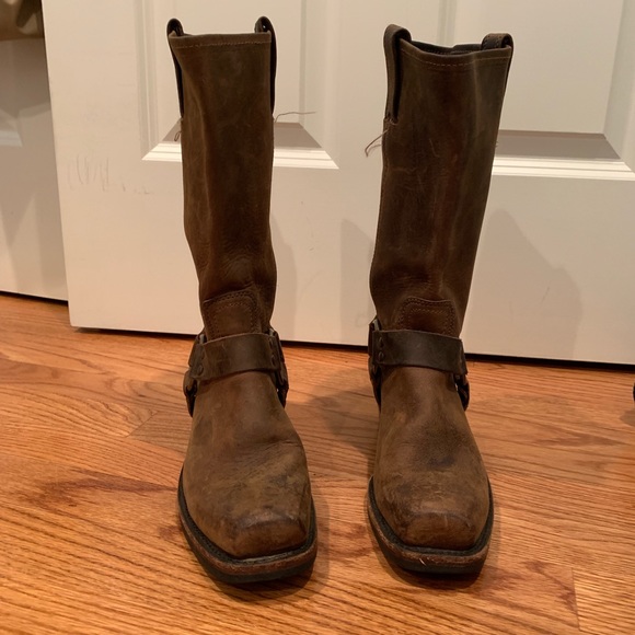 Women’s Frye Boots - Size 8 - Picture 4 of 6